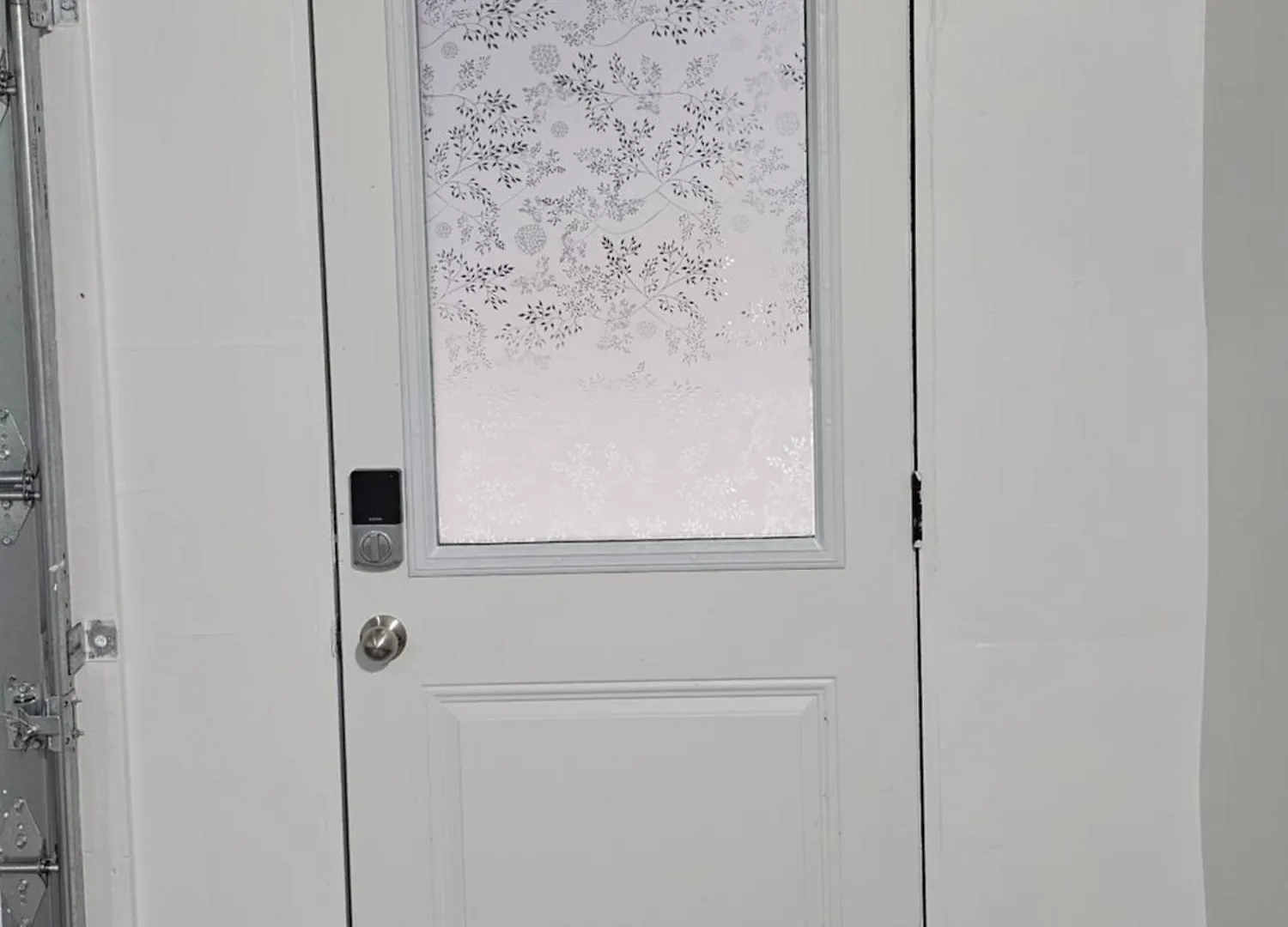 Guest house Private Room M A P L E With Attached Full Bathroom In Toronto, On, Canada