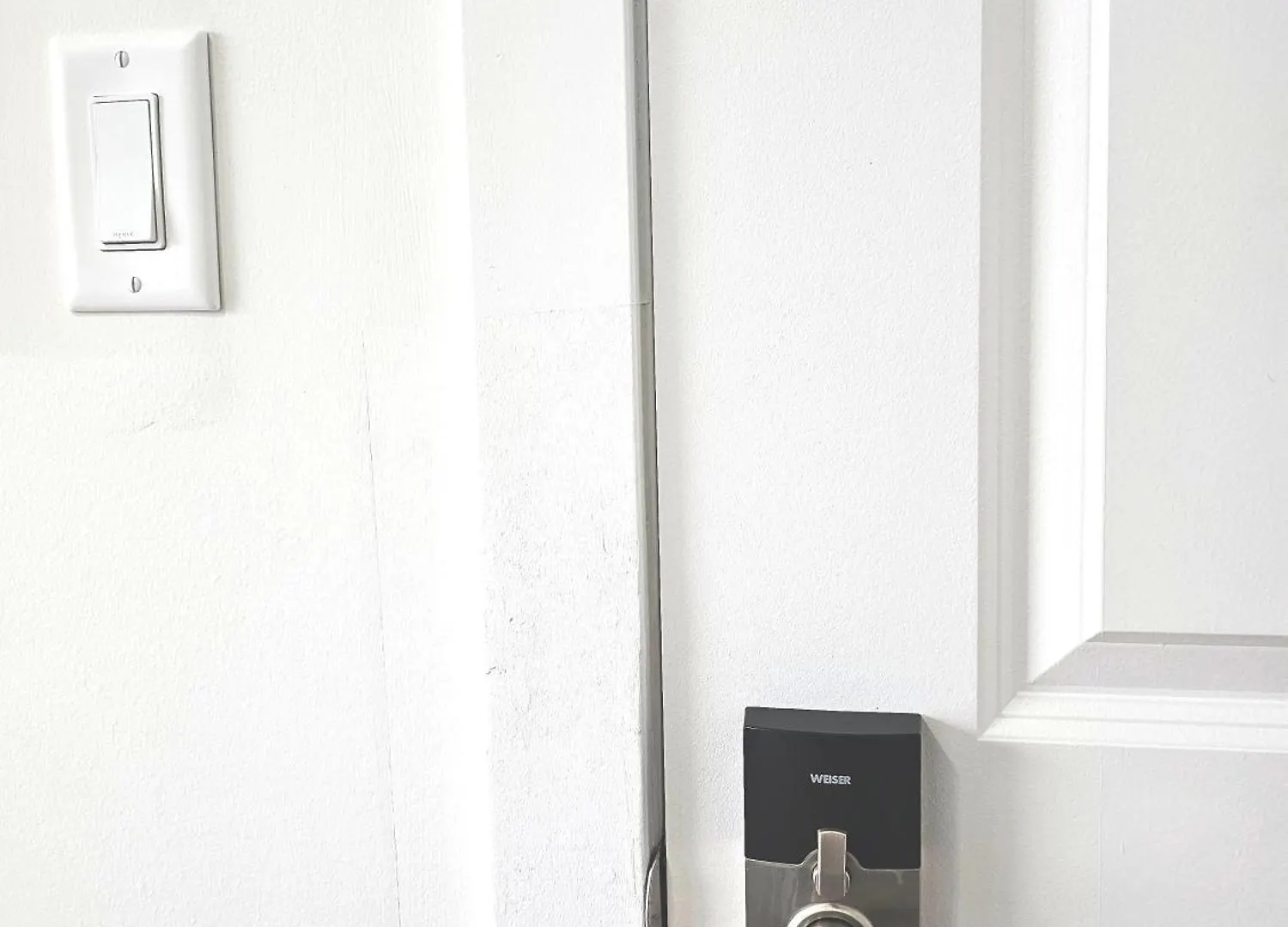 Private Room M A P L E With Attached Full Bathroom In Toronto, On, Canada 0*, Toronto Canada
