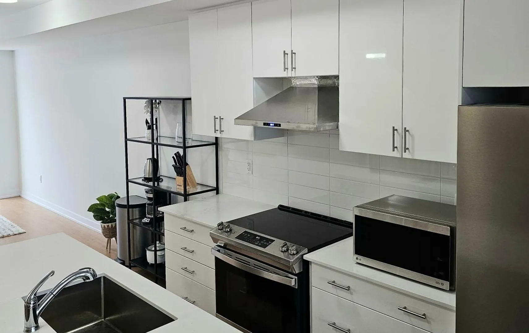 Private Room M A P L E With Attached Full Bathroom In Toronto, On, Canada Canada